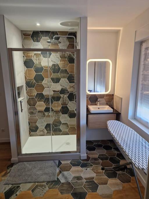 Appartement Cosy Neudorf Climatise Wifi 90M2 Strasbourg Extérieur photo